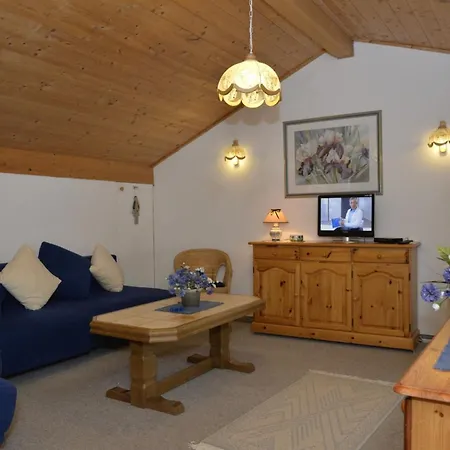 Enzian - Am Skihügel Apartment